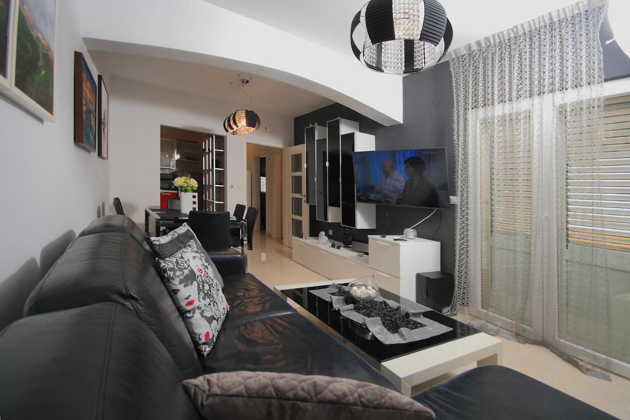 Donji Okrug  Lavanda Residence With Heated Pool Trogir Split מראה חיצוני תמונה